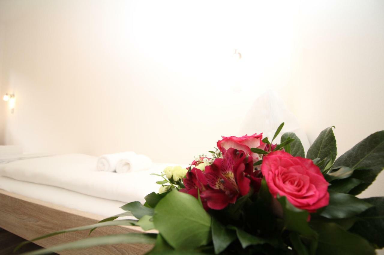 Apartments Tempelhof เบอร์ลิน ภายนอก รูปภาพ