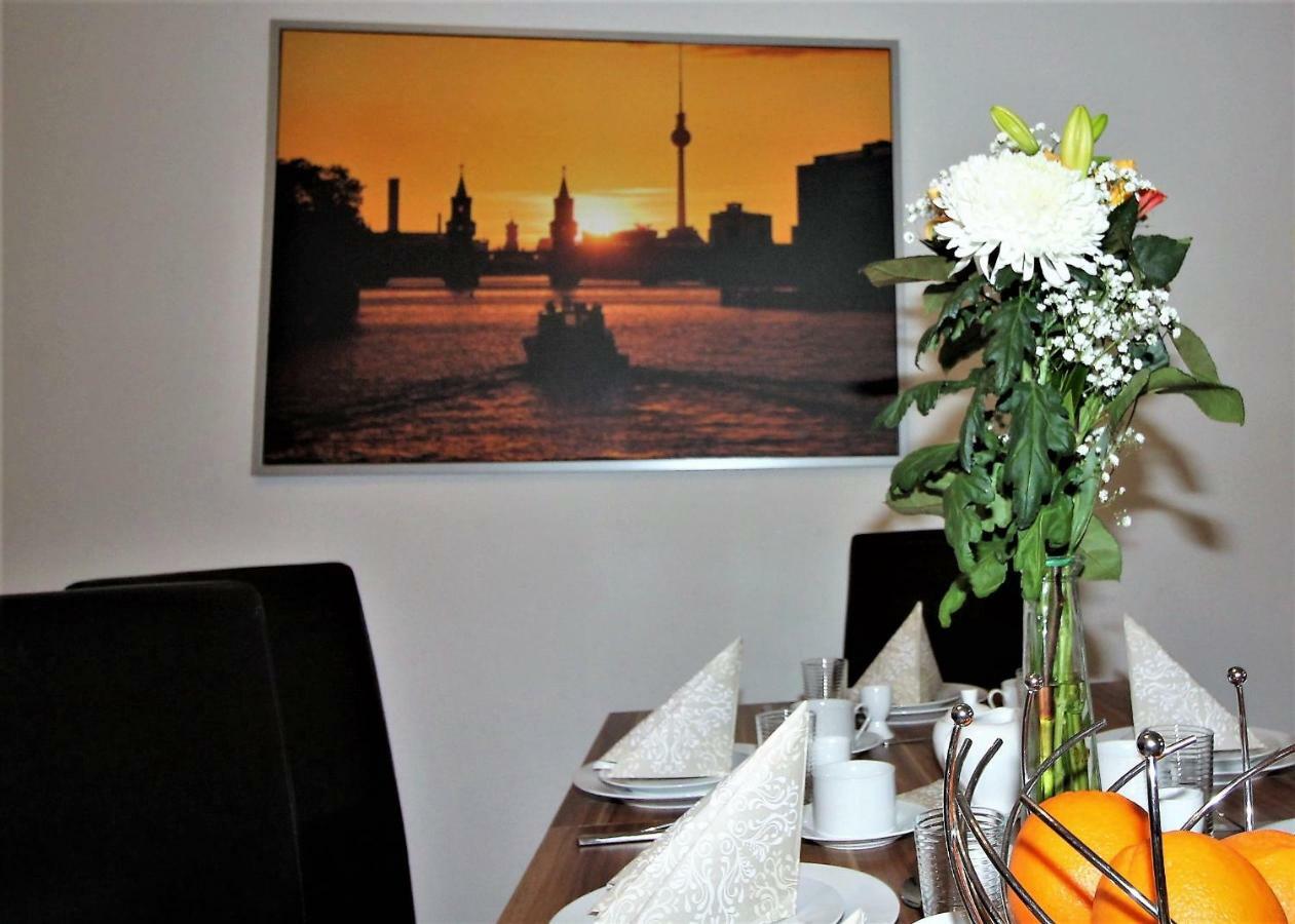Apartments Tempelhof เบอร์ลิน ภายนอก รูปภาพ
