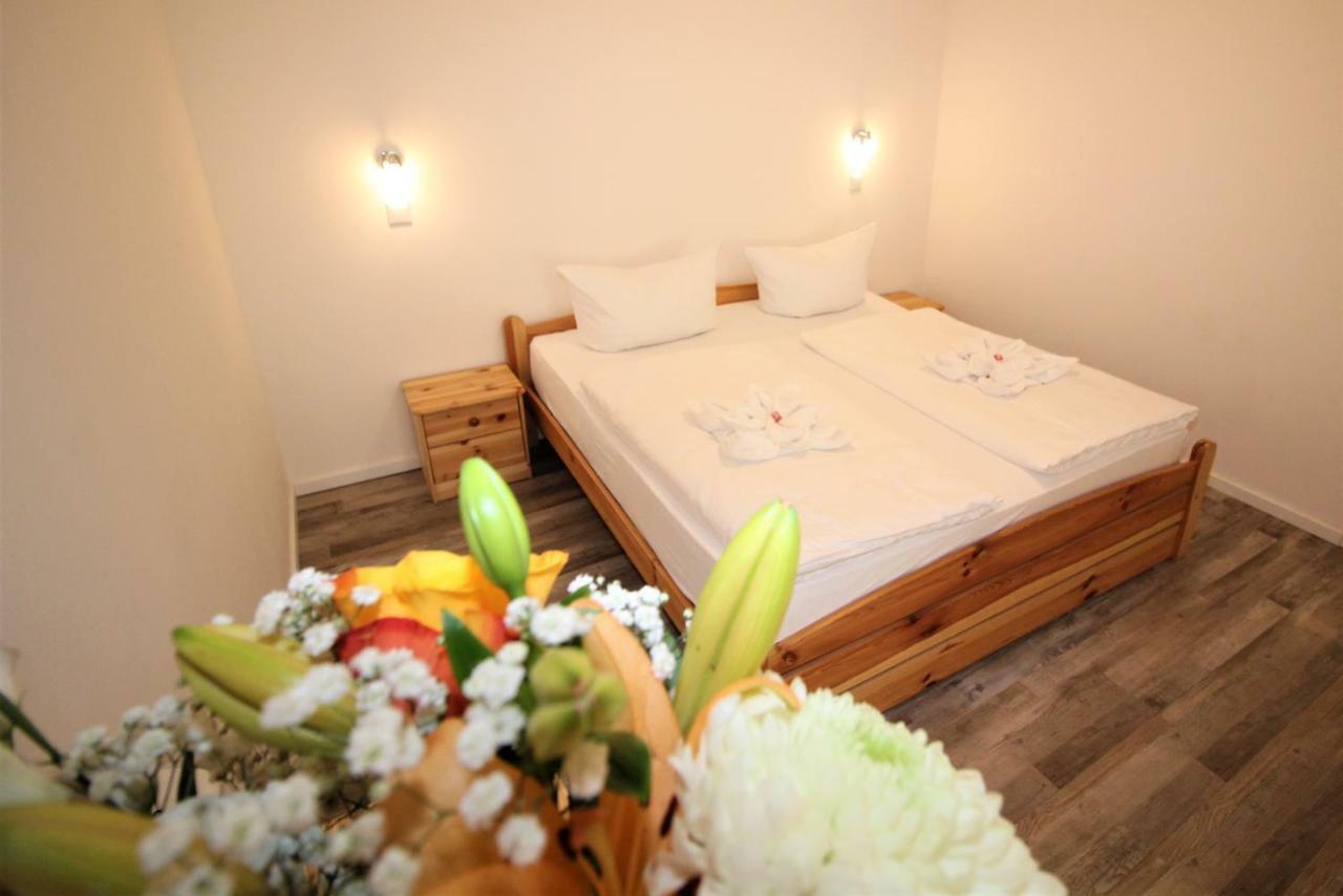Apartments Tempelhof เบอร์ลิน ภายนอก รูปภาพ